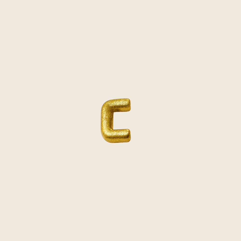 Pingente de Pulseira Letras em Ouro Amarelo