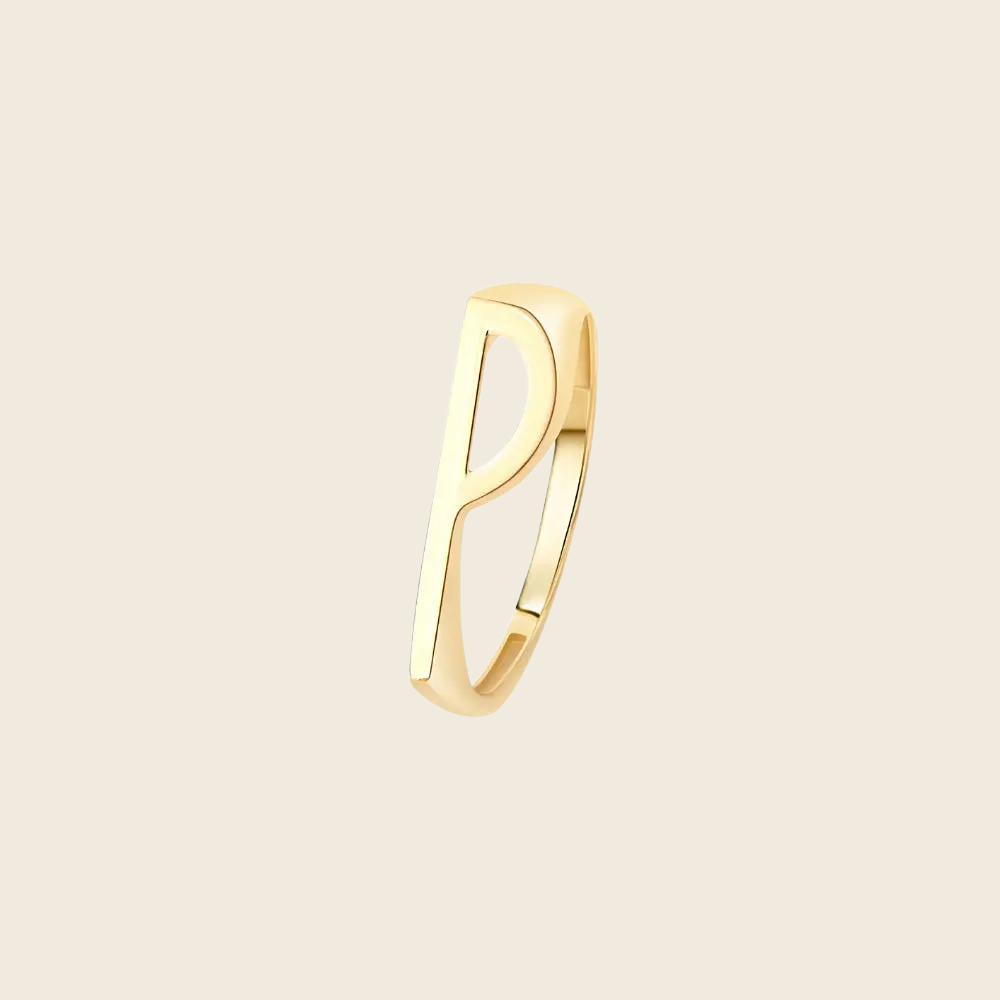 Anel Letra em Ouro Amarelo • P