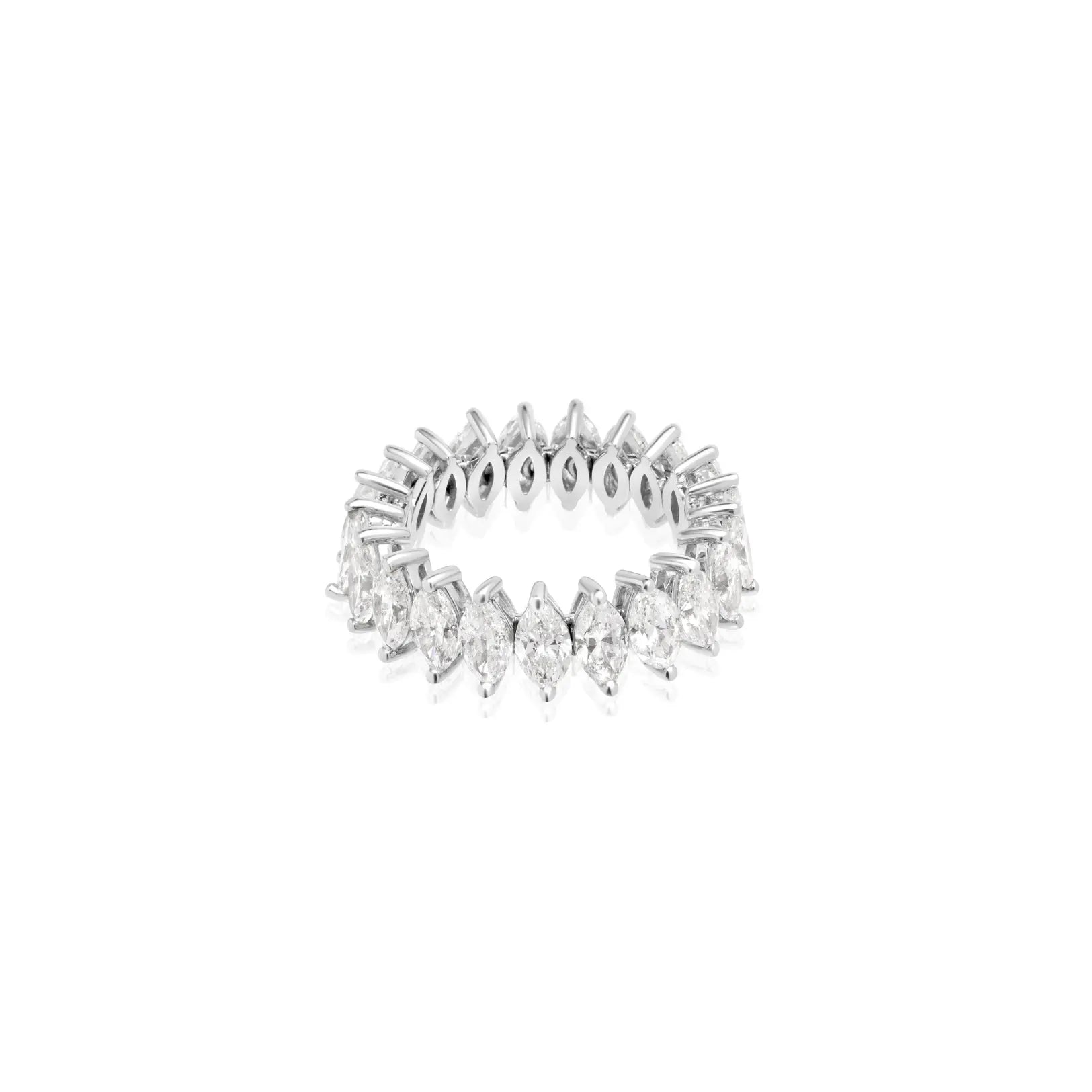 Anel Eternity com Diamantes Navete em Ouro Branco - JJ Diamond