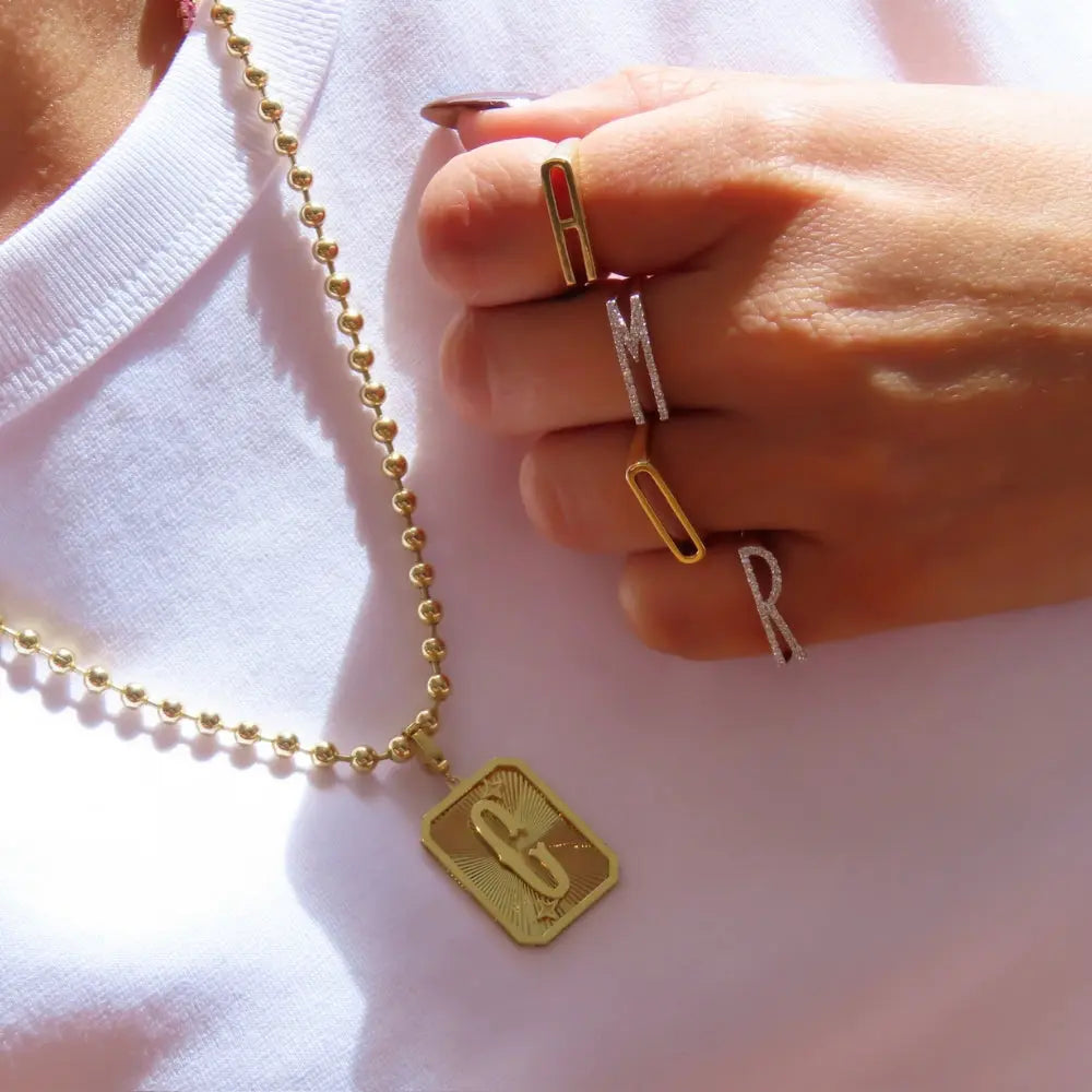 Anel Letra em Ouro Amarelo-JJ Diamond