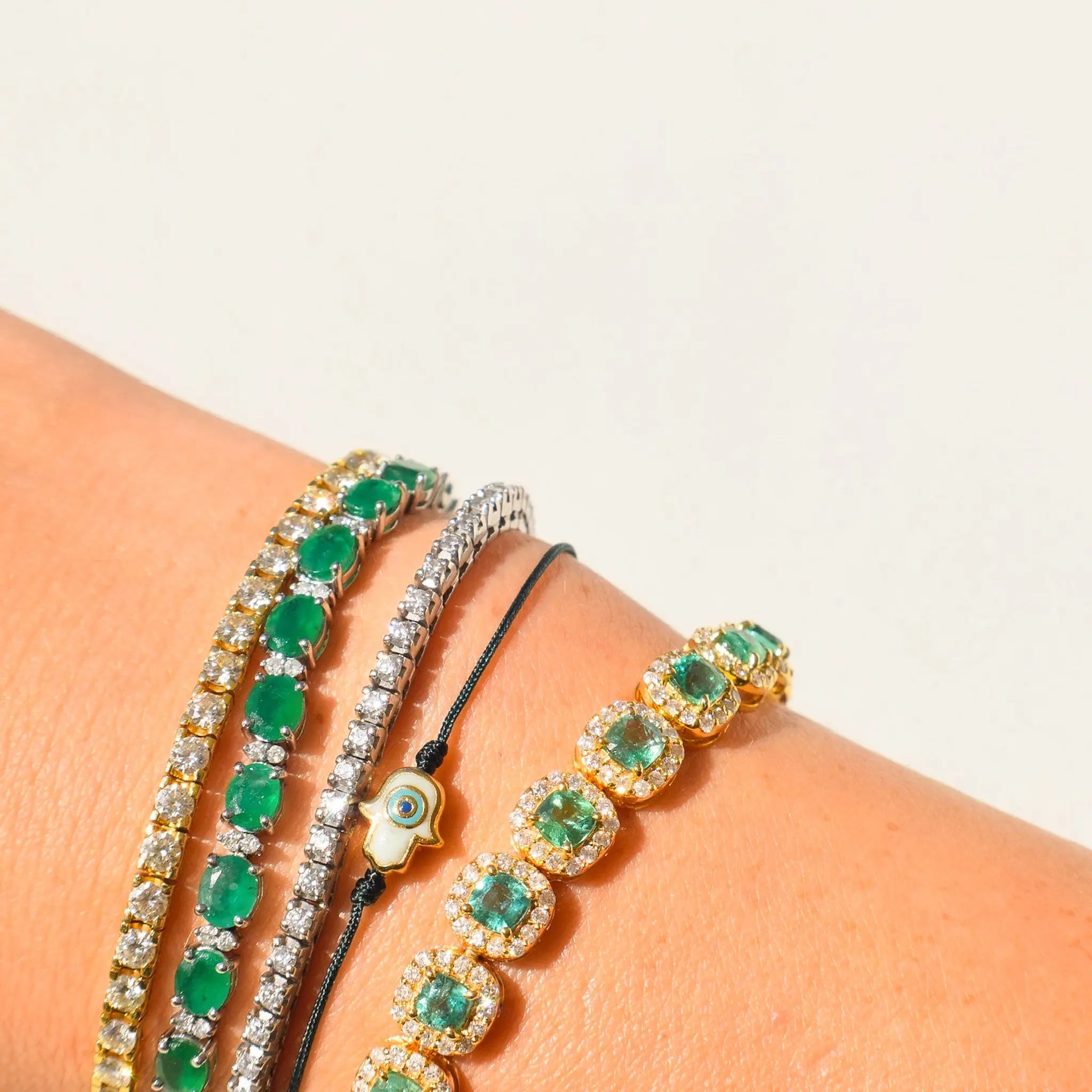 Pulseira Oval de Esmeralda e Diamante-JJ Diamond