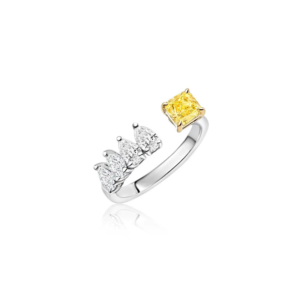 Anel Aberto em Ouro Amarelo e Branco com Diamante Amarelo e Diamante Pêra-JJ Diamond
